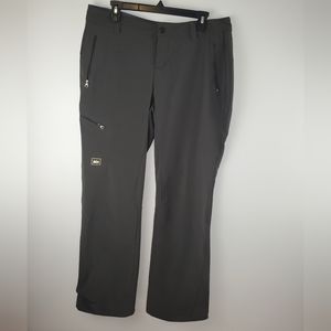 #59REI outdoor Hiking Pants Women’s size 12